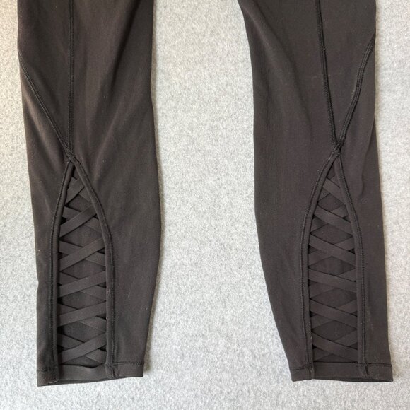 Lululemon Black Crop‎ Leggings Criss Cross Pure Practice Pant High Waist Size 6 - Picture 16 of 16